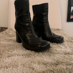 Naomi Ankle Heel Boots - Black Leather